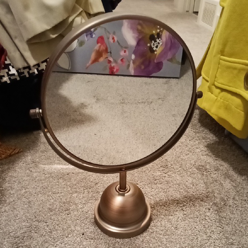 🤎Bronze Vanity Mirror, Heavy base with Velvet to protect surfaces NWT